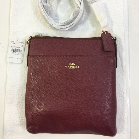 Coach Handbags - Coach Crossgrain Messenger Crossbody. Deep Red.